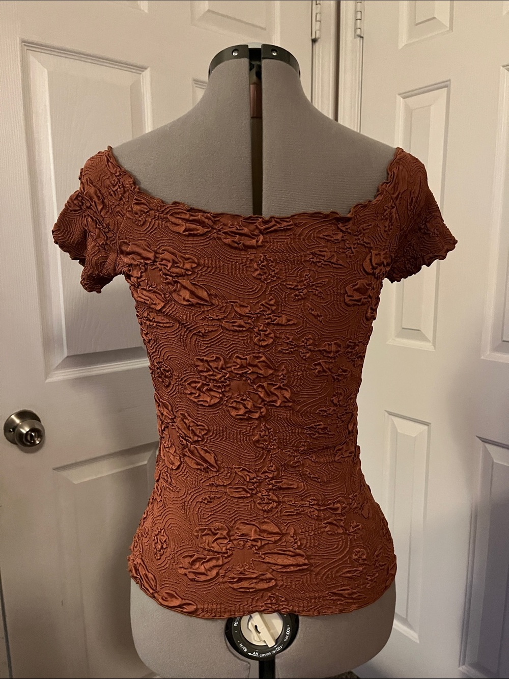 Haystacks Floral Off-Shoulder Scrunch Top, Warm Brown, Size S - Picture 2 of 6